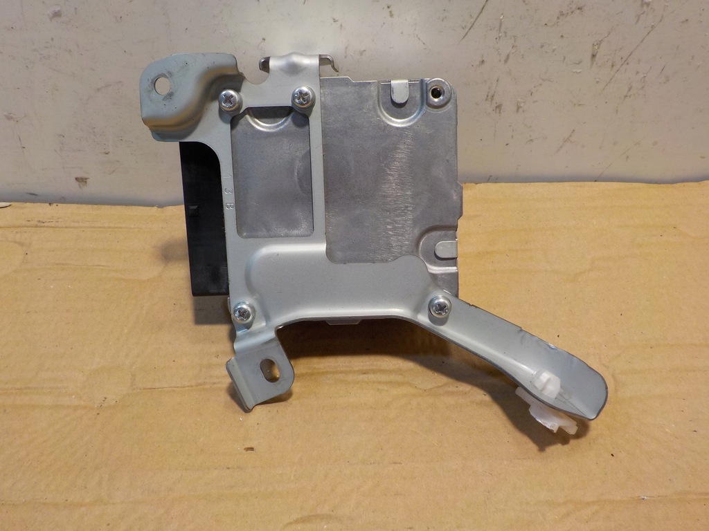 TOYOTA YARIS III 2013R D4D POWER STEERING MODULE 89650-0D293 Product image
