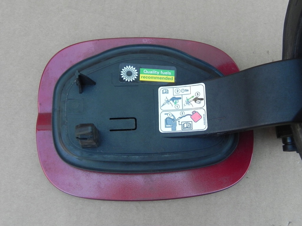 FORD MONDEO MK5 AD HTB SEDAN FILLER FLAP Product image
