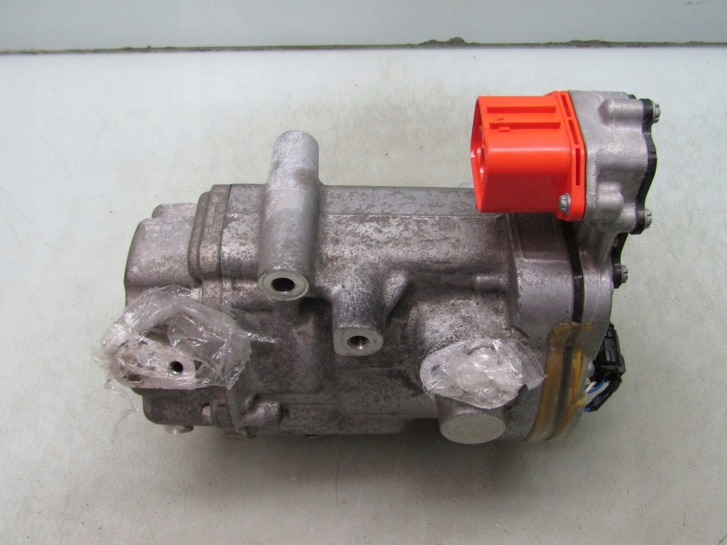 LEAF II ZE1 21R AIR CONDITIONING COMPRESSOR 926005SA1B 92600 5SA1B Product image