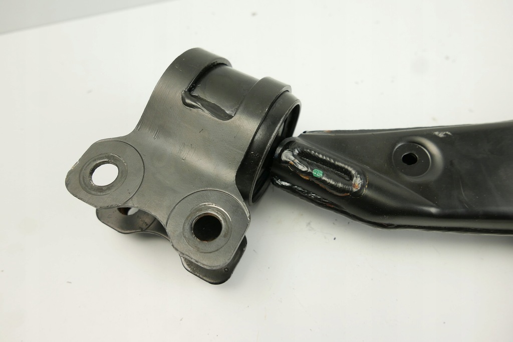 Δεξιά Swingarm Front Volvo C30 C70 S40 V50 15mm 30714127 31277465 Optimal Product image