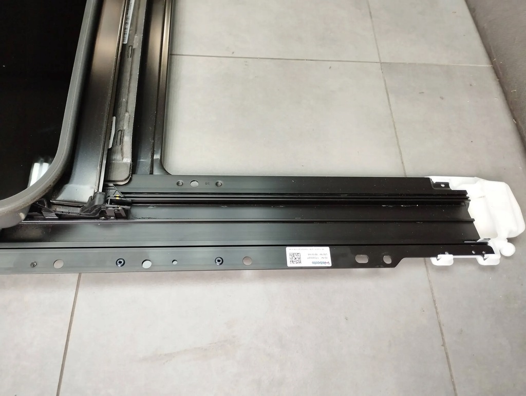Audi A5 Sportback 8TA Sunroof 8T8877041E Product image