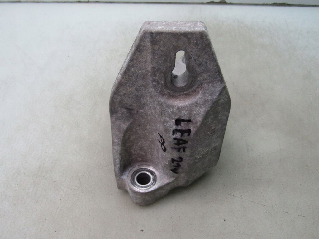 LEAF II ZE1 21R Στήριγμα ΚΙΝΗΤΗΡΑ ΜΠΡΟΣ ΔΕΞΙ ΚΙΒΩΤΙΟ Product image