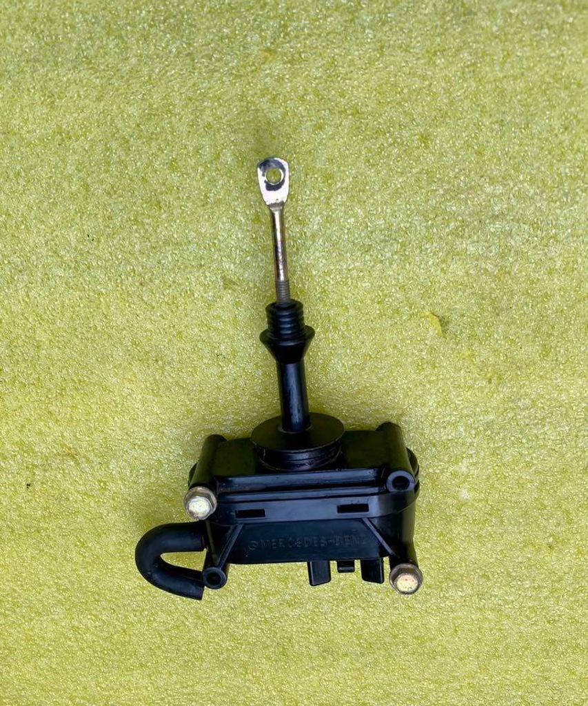 Mercedes W123 Ενεργοποιητής κεντρικού κλειδώματος Product image