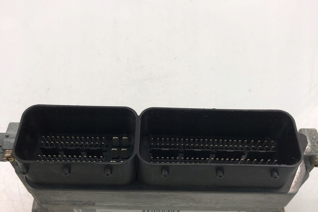 ECU Volvo S40 II (MS) 30650677 2005 Μονάδα ελέγχου κινητήρα Product image