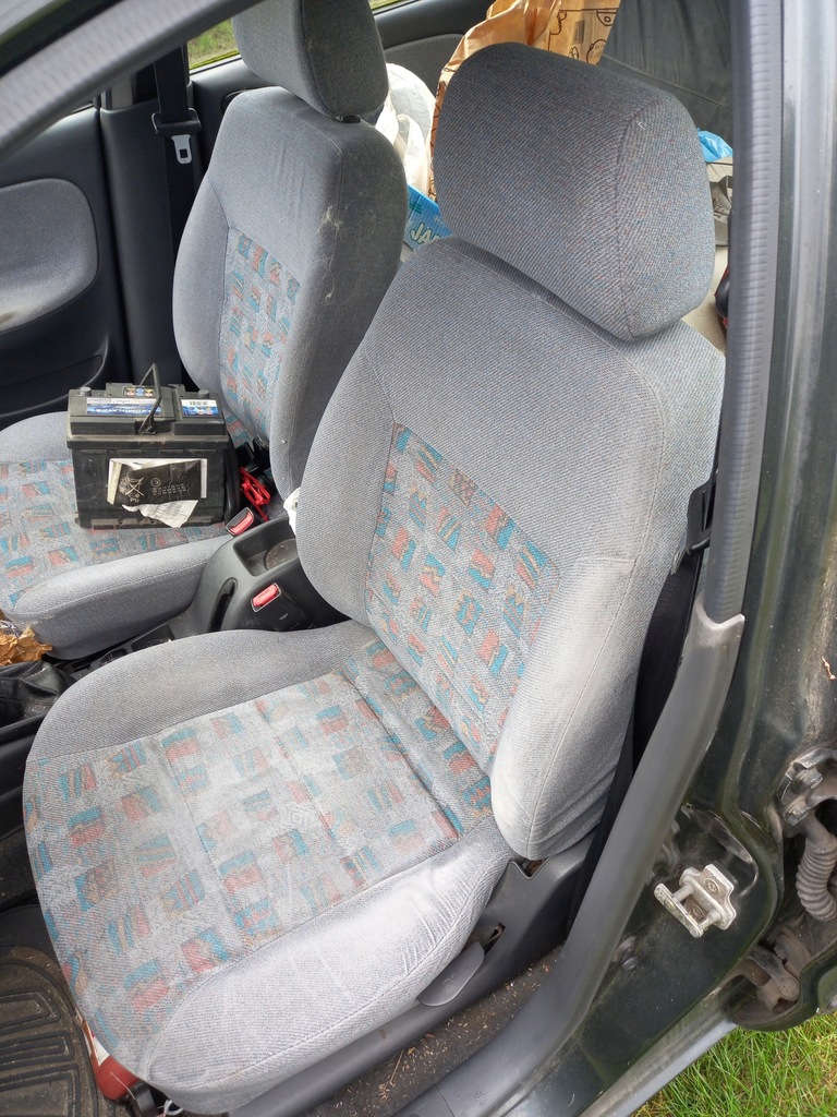 Λωρίδα για πίσω δεξιό φανάρι DAEWOO LANOS 96-2000 1.6 βενζίνης Product image