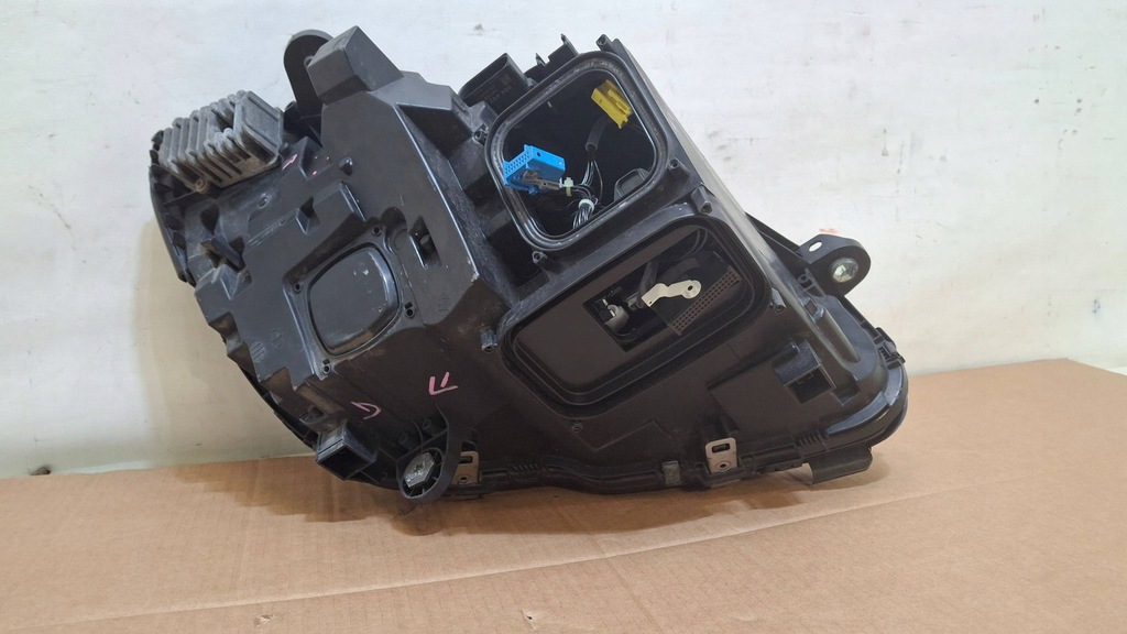 ΕΜΠΡΟΣ ΦΩΤΙΣΤΙΚΟ ΑΡΙΣΤΕΡΟ MERCEDES C-CLASS W205 A205 ILS A2059069301 Product image
