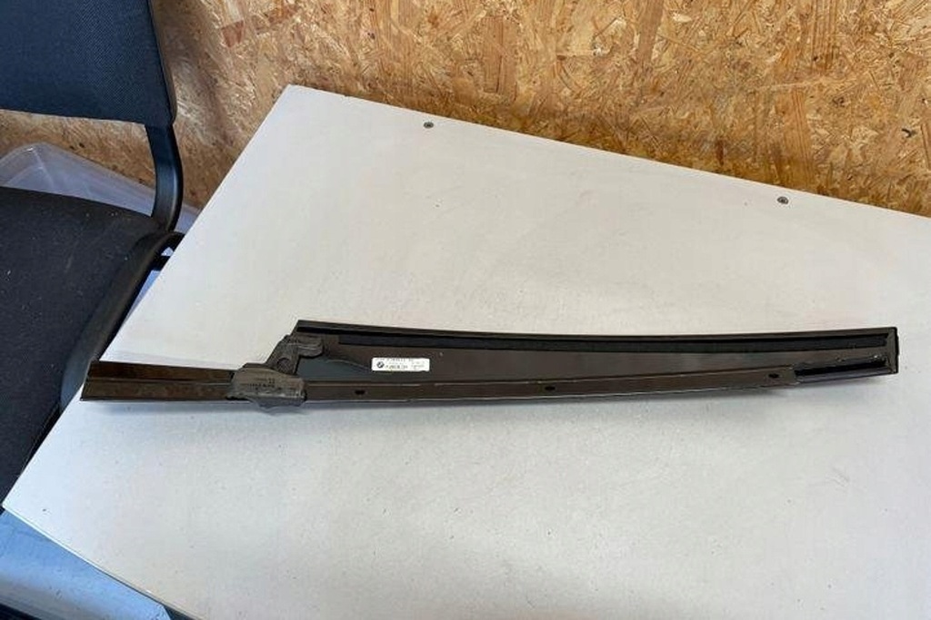 Lewy Front Door Strip BMW X5 (F15, F85) 7289613 5.0L Product image