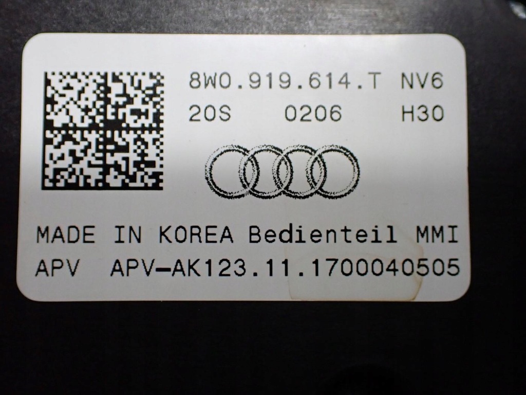 NAVI NAVI FACTRYCHA ORG 8W1919605 8W5035035B AUDI A4 B9 8W 18R Product image