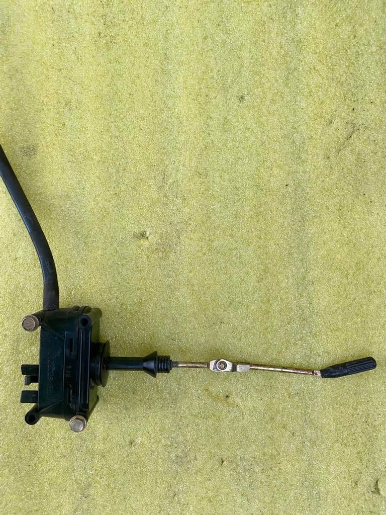 Mercedes-Benz W124 Ενεργοποιητής κεντρικού κλειδώματος Product image