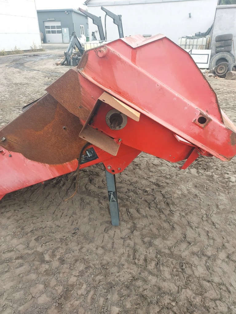 ΤΡΟΦΟΔΟΤΗΣ ΜΕ ΚΛΙΣΗ ΛΑΙΜΟΥ Massey Ferguson MF 7254 Product image