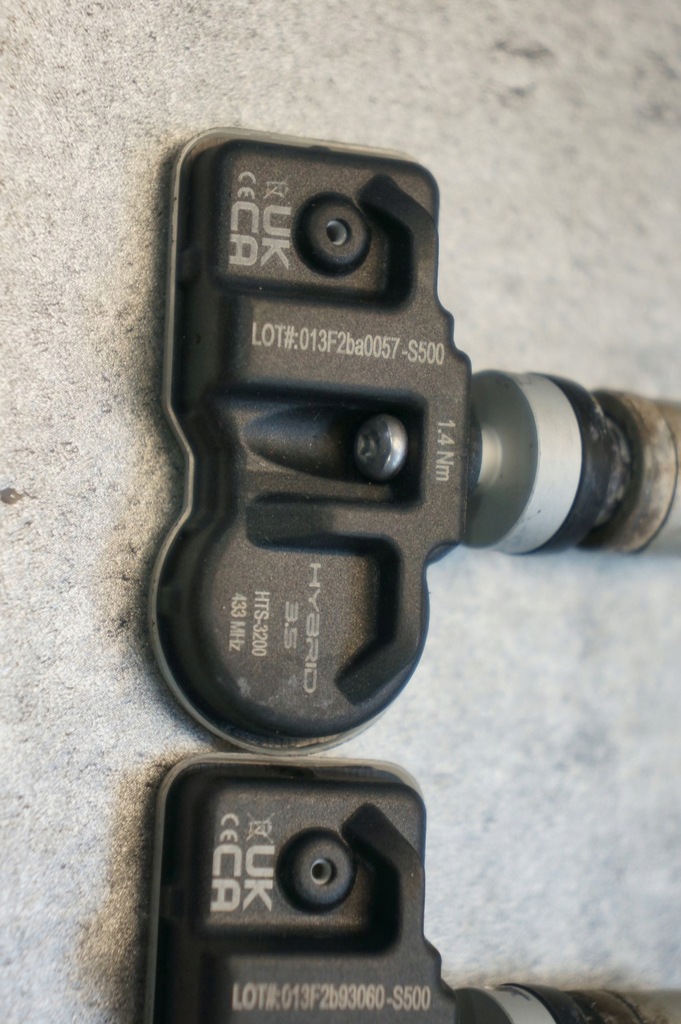 ΑΙΣΘΗΤΗΡΑΣ ΠΙΕΣΗΣ ΕΛΑΣΤΙΚΩΝ HTS-3200 433Mhz HYBRID 3.5 HYUNDAI I40 Product image