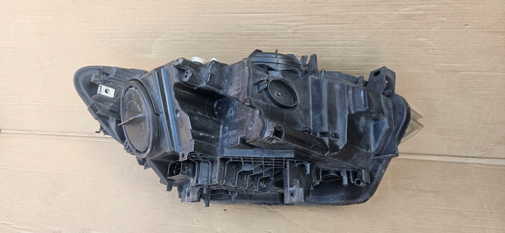 BMW 1 F20 F21 H7 Left Regular Europe 7229671-08 HELLA Product image