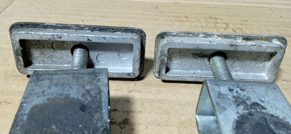 SUZUKI GSF 600 1200 BANDIT TENSIONER CHAIN ​​TENSION ΠΙΣΩ ΤΡΟΧΟΣ Product image