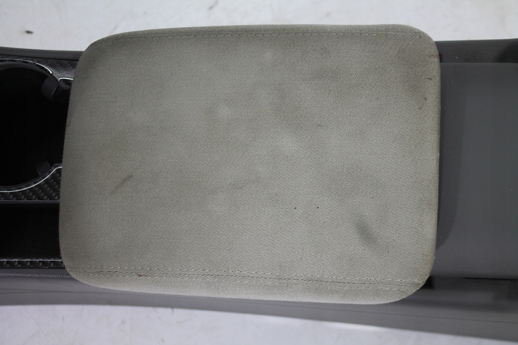 ΚΕΝΤΡΙΚΟ ΒΡΑΧΙΟΝΙΟ ΤΟΥΝΕΛ AUDI A4 B8 07-15 Ε.Ε Product image