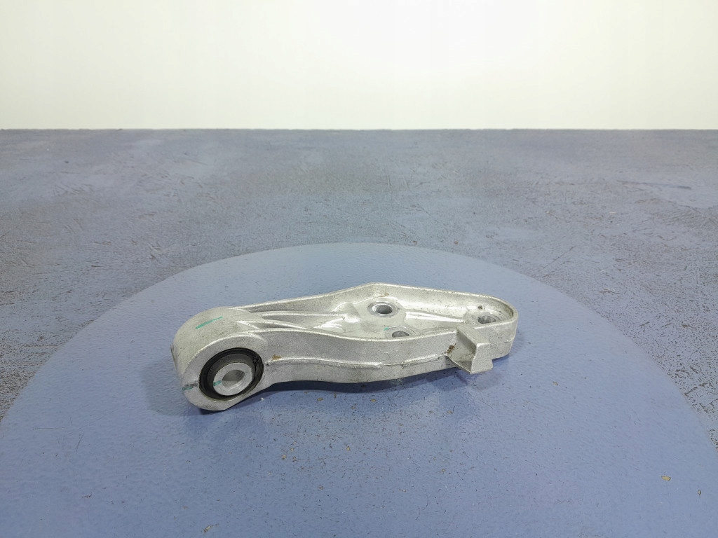 VOLVO XC40 I ​​LIFT 2.0 B3 HYB 163 HP GEARBOX MOUNT AUT 32138290 Product image