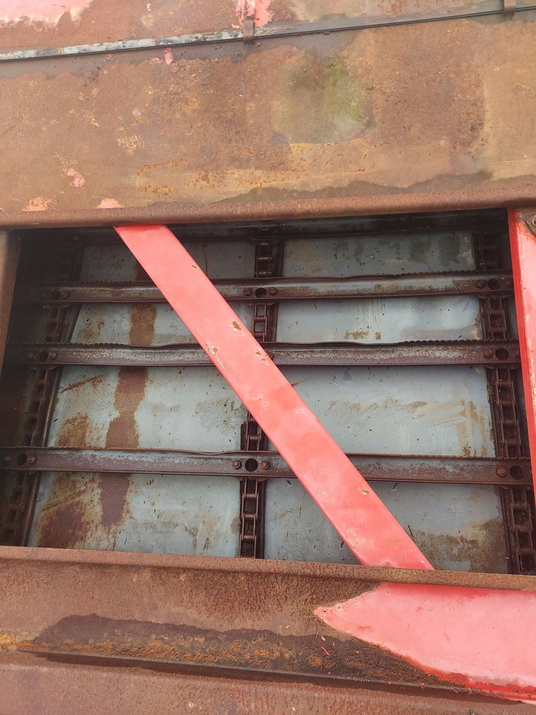 ΤΡΟΦΟΔΟΤΗΣ ΜΕ ΚΛΙΣΗ ΛΑΙΜΟΥ Massey Ferguson MF 7254 Product image