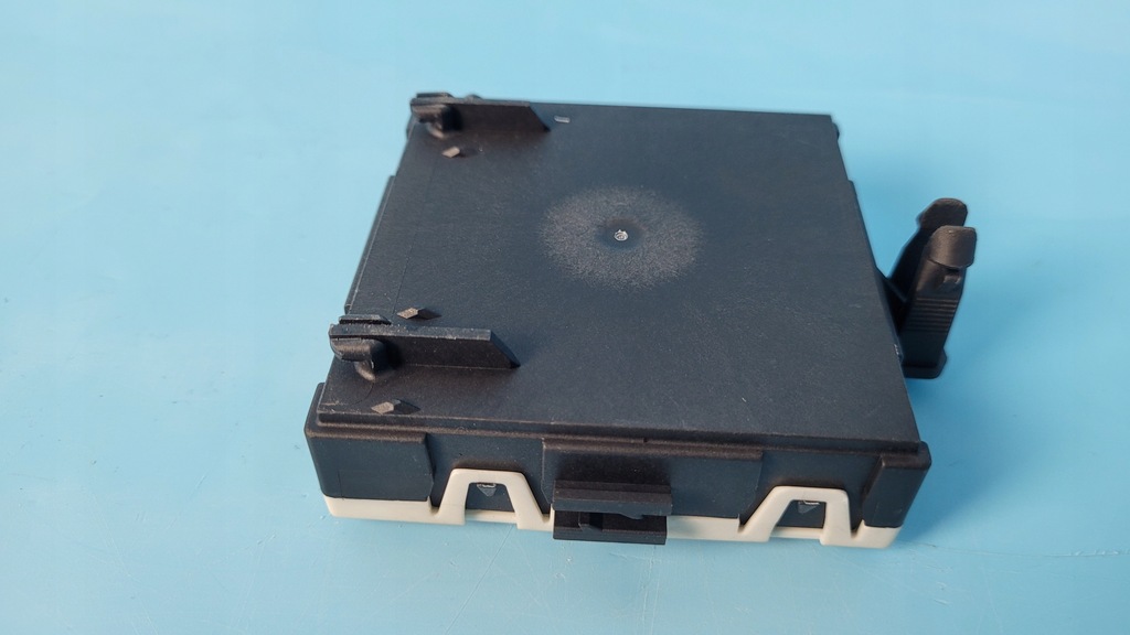 MERCEDES W206 21 years COMFORT MODULE ΠΙΣΩ ΔΕΞΙΑ ΠΟΡΤΑ A2069000613 Product image