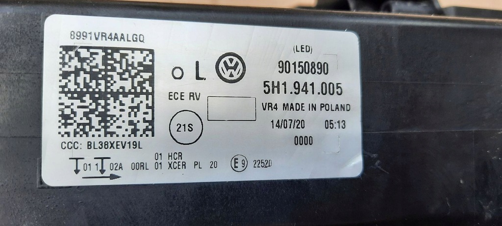 ΛΑΜΠΑ ΔΕΞΙΑ Ή ΑΡΙΣΤΕΡΑ VW GOLF VIII LED 2019R-> Product image