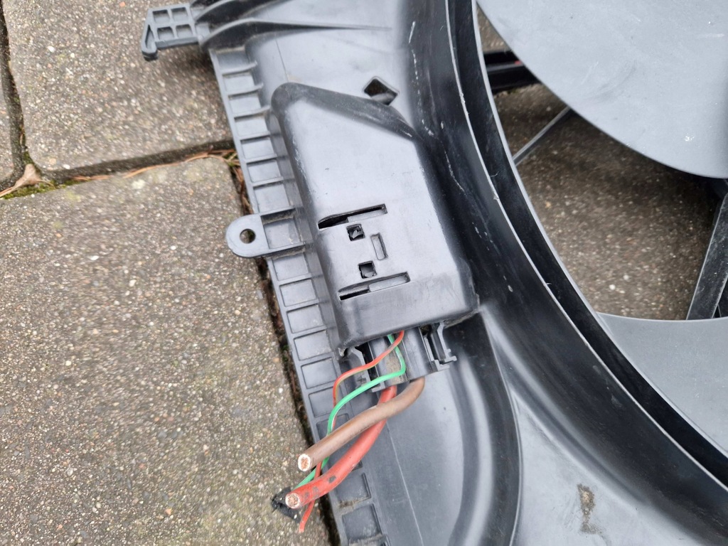 C-Class W204 Άλλες κατοικίες με 600W A204906802 A2045400788 2016 Product image