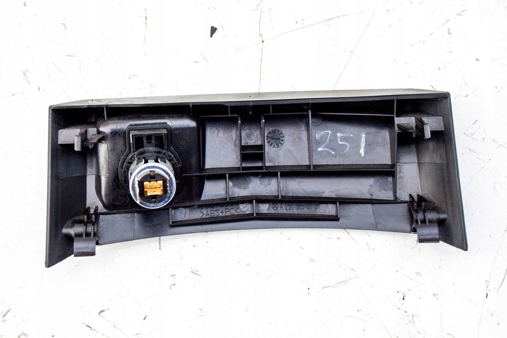 Mercedes-Benz R W251 2007 Ligenary Sockets Product image