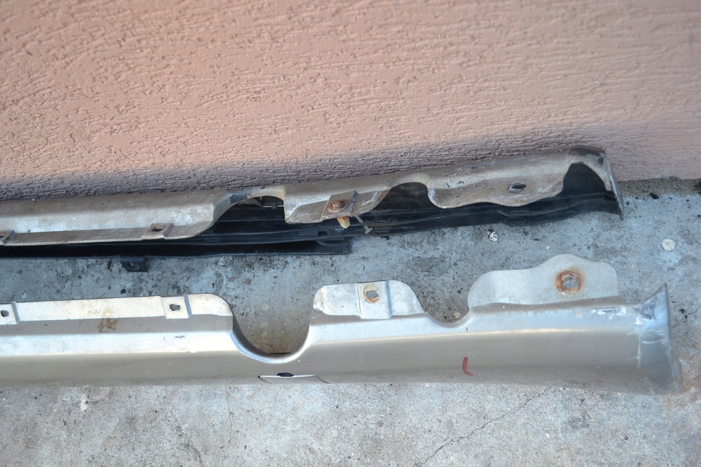 Καλούπια Mercedes W124 Coupe CE, καλύμματα μαρσπιέ Product image