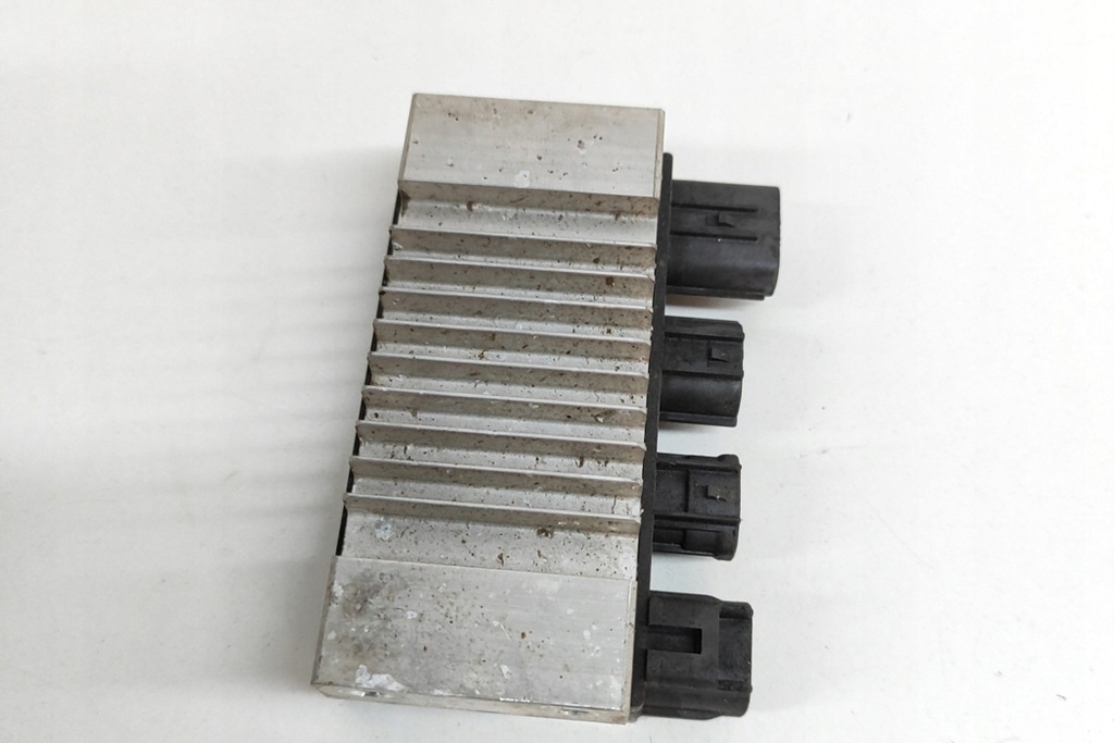 Toyota Hilux 8 AN110 GLOW MODULE 28551-0E010 2.4 DIESEL 110KW 2018 Product image
