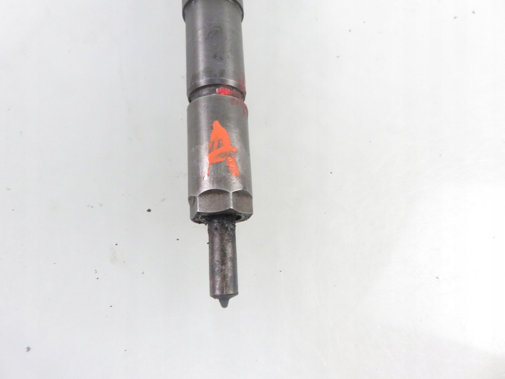 INJECTOR ALFA ROMEO 147 1.9 JTD 0445110111 Product image