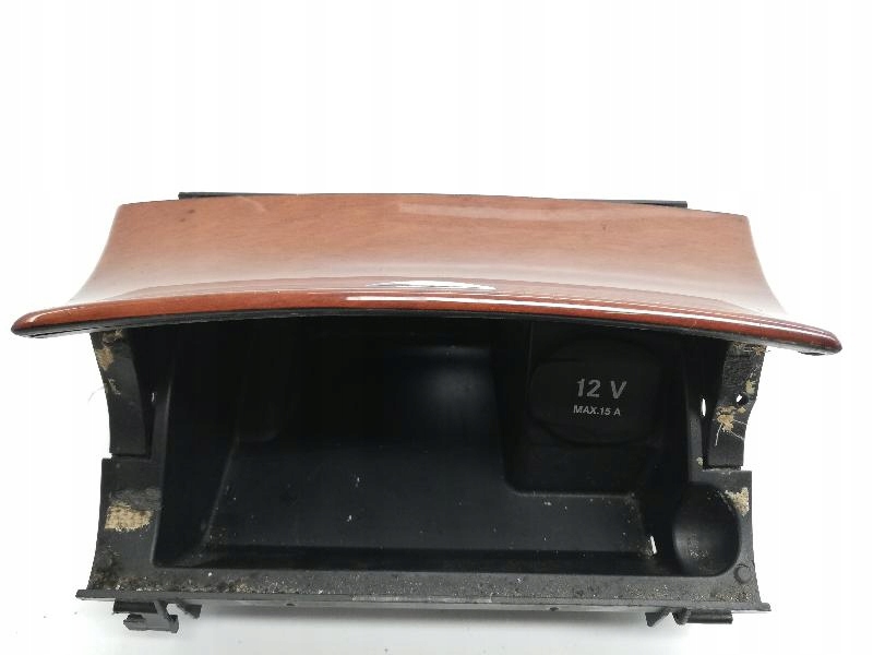 Mercedes-Benz E T-T-Model (S211) A2116802852 2.2L Diesel 2008 Ashtray Product image