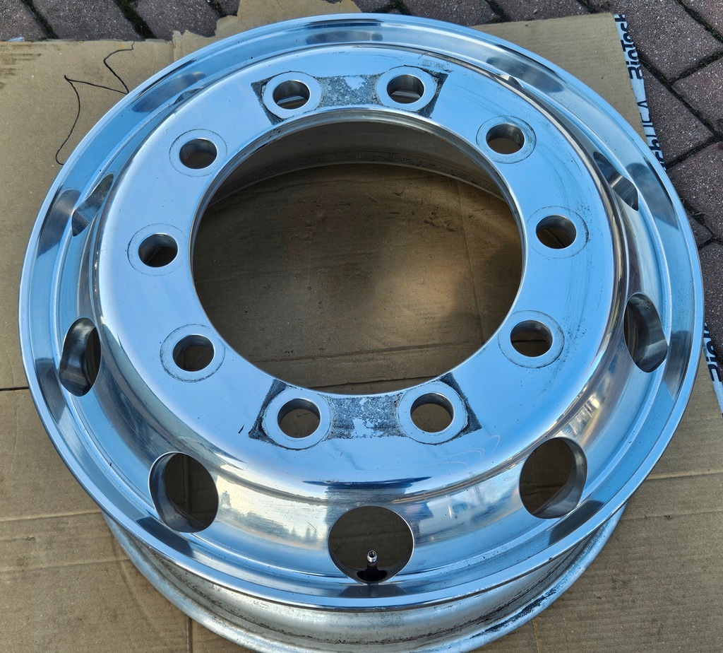 Alu Rim 8,25x22,5 Alcoa Dura-Bright EVO Product image