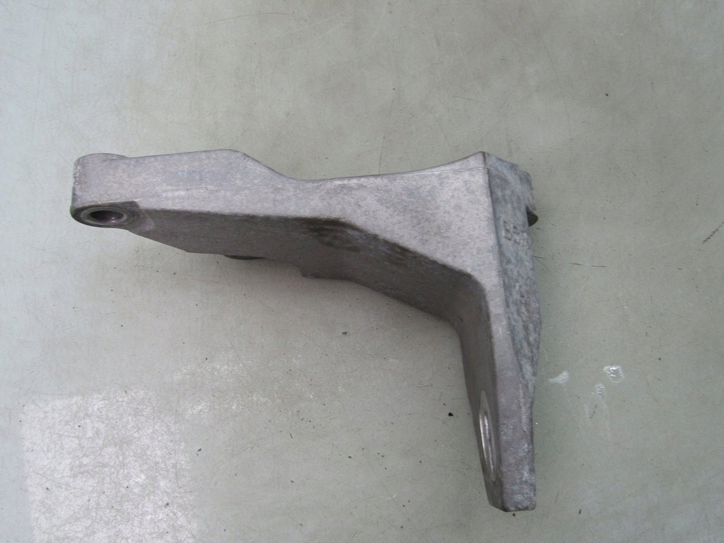 LEAF II ZE1 21R Στήριγμα ΚΙΝΗΤΗΡΑ ΜΠΡΟΣ ΔΕΞΙ ΚΙΒΩΤΙΟ Product image