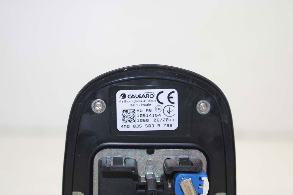 Audi A4 A5 A7 Q2 Q3 Q5 Q7 κεραία 4M0035503 Στέγη στην οροφή LY9B - Μαύρο Product image