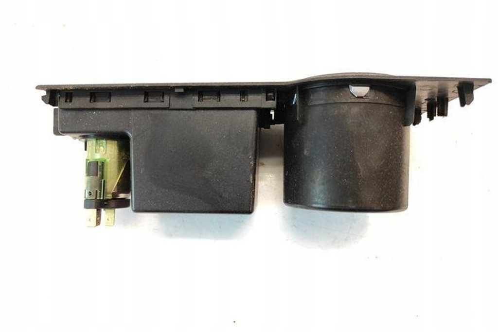 Ford Mondeo III (B5Y) τασάκι 2S71F04788BA 2.2L Diesel 114kW 2004 Product image