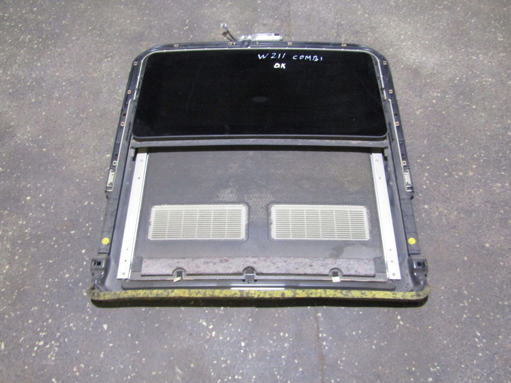 ΗΛΙΟΡΟΦΗ MERCEDES E W211 SEDAN COMBI 2117800629 Product image