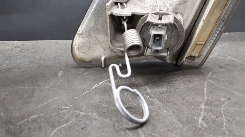 89FG13368AA μπροστινό δεξί φλας ford fiesta mk3 Product image