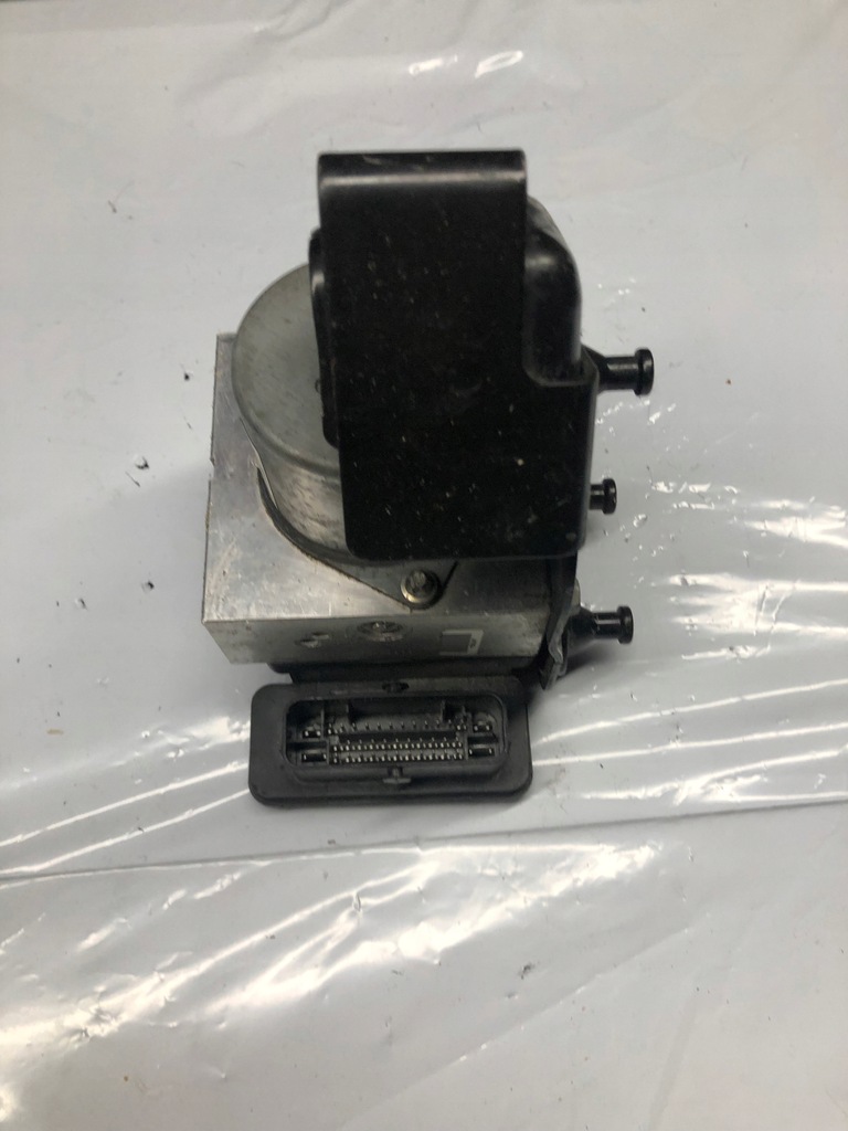 GRAND CHEROKEE WK2 ABS PUMP CONTROLER 68164629AB Product image