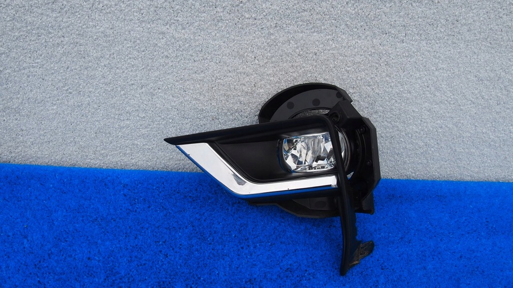 toyota LAND CRUISER VIII 8 prado αλογόνου δεξιά αριστερά LED + πλαίσιο χρωμίου Product image