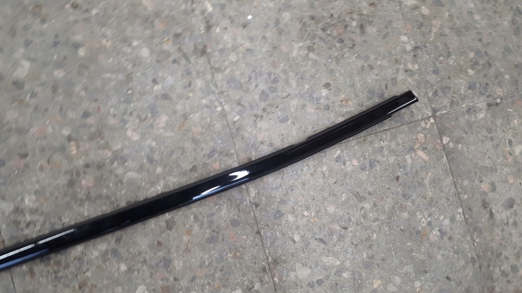 5la837476c Product image