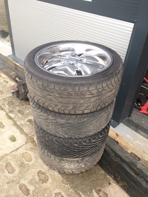 Ζάντες αλουμινίου χρωμίου 18", σετ 5x135 / 5x112 Product image