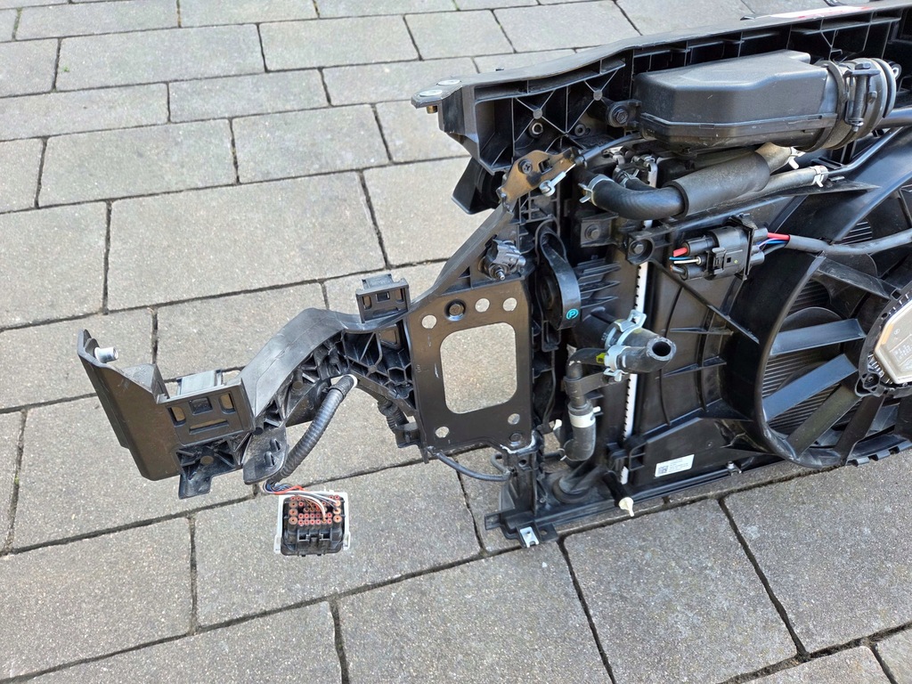 Kia XBEET 1,6 GDI HYBRYDA BETT FRONT SET των ψυγείων Fan 2020R Product image