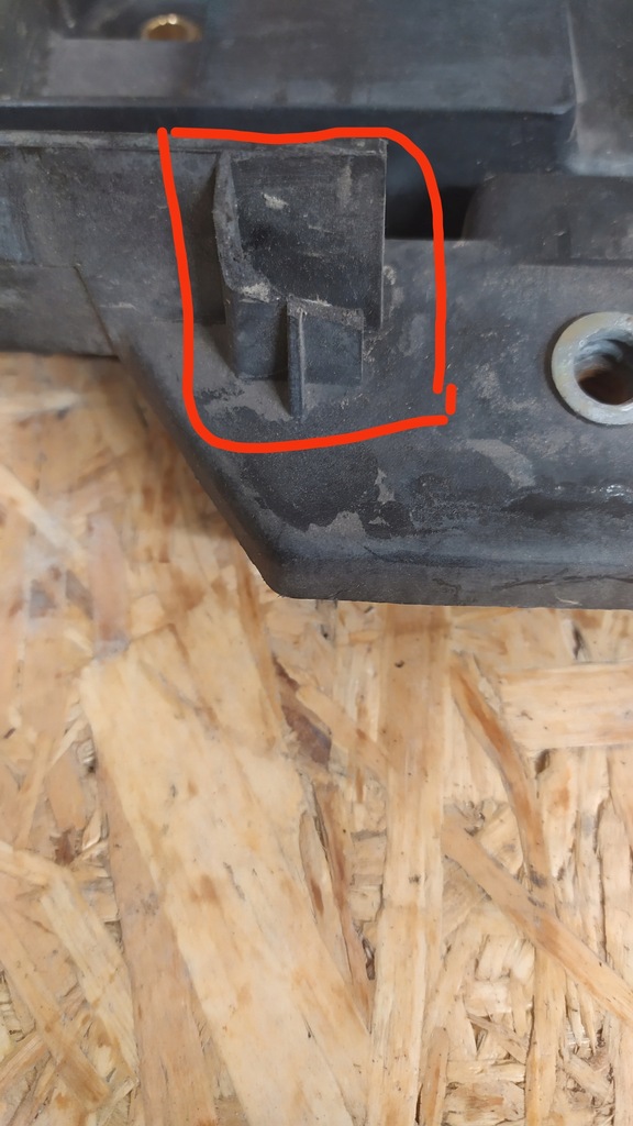 #1K0915333-B# Βάση μπαταρίας VW TOURAN Product image