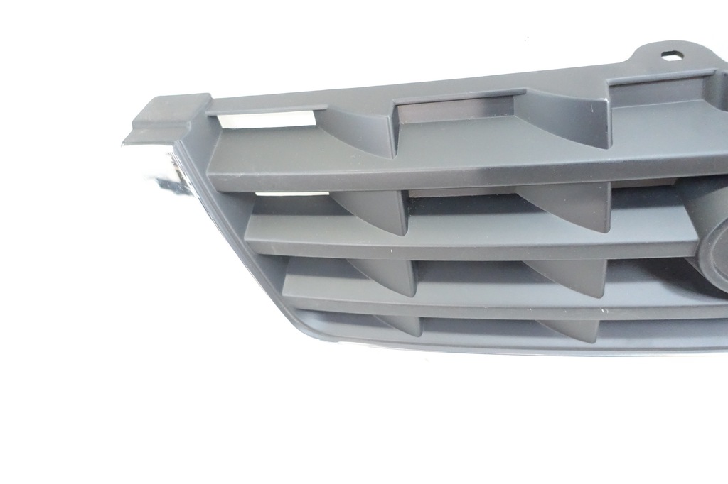 Hyundai Accent II 8636025620 Grill καλοριφέρ Product image