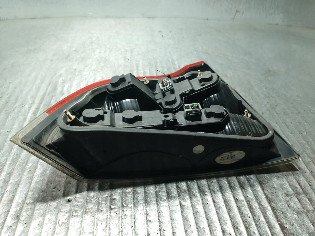 ΠΙΣΩ ΦΩΣ ΔΕΞΙΟ VOLVO S60 ( 00-10 ) 8664080 8664082 153838 SEDAN Product image