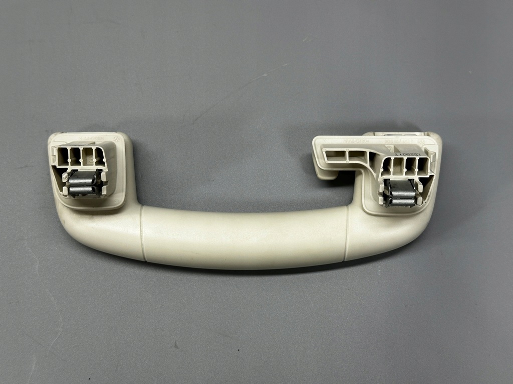 ΛΑΒΗ VW PASSAT B8 ΛΑΒΗ ΚΕΦΑΛΗΣ ΠΙΣΩ ST.TROPEZ 3G0857643B Product image