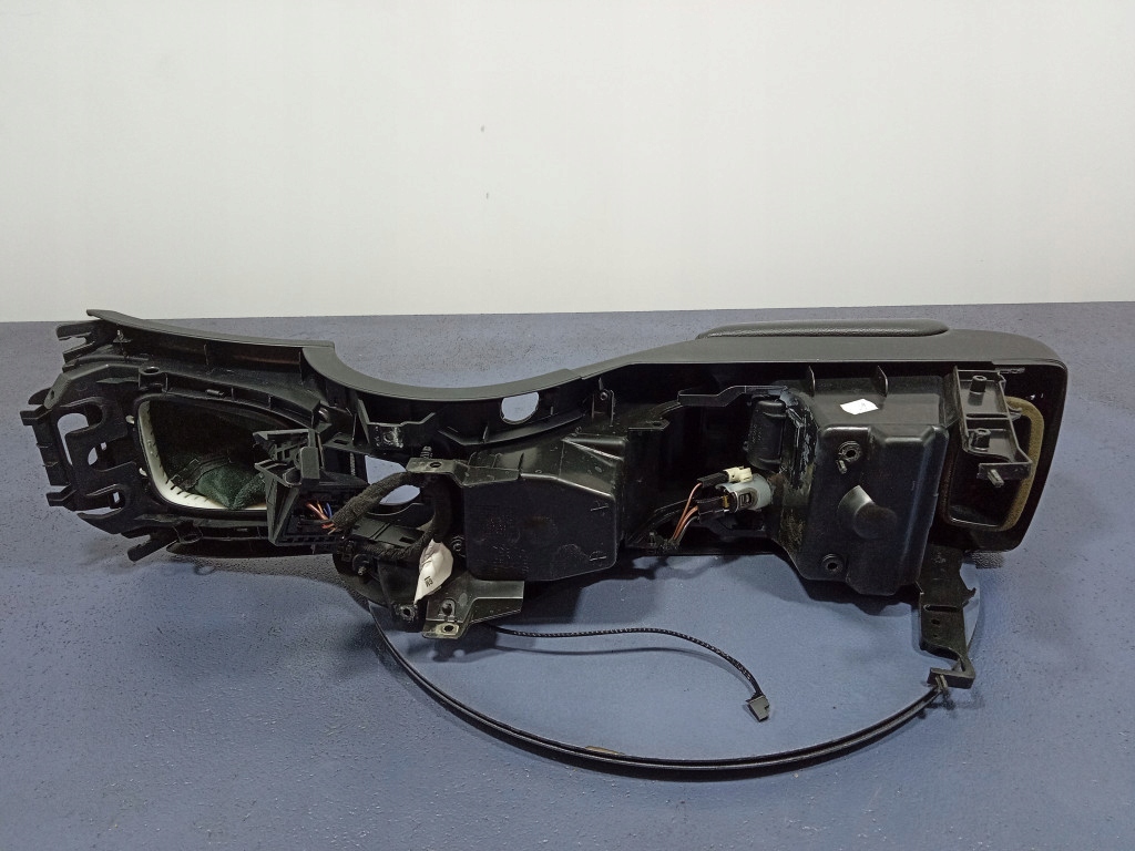 SAAB 9-3 II CENTER TUNNEL ARRMREST 12790310 Product image