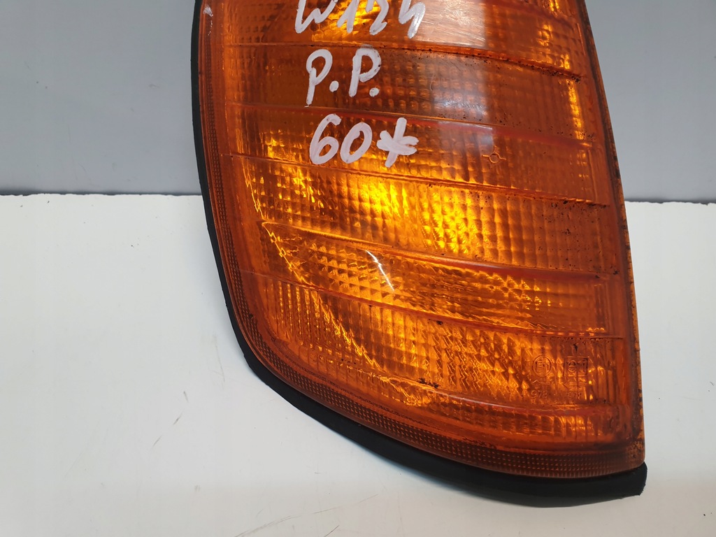 ΜΠΡΟΣΤΙΝΟ ΔΕΞΙΑ MERCEDES-BENZ W124 Product image
