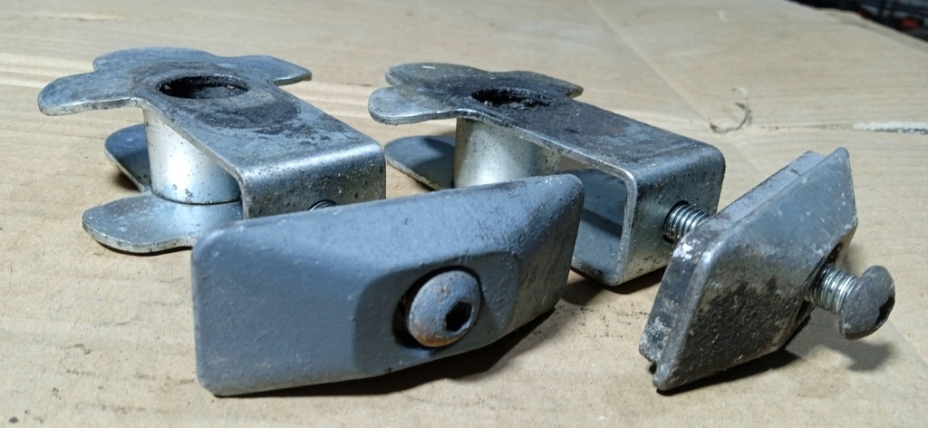 SUZUKI GSF 600 1200 BANDIT TENSIONER CHAIN ​​TENSION ΠΙΣΩ ΤΡΟΧΟΣ Product image