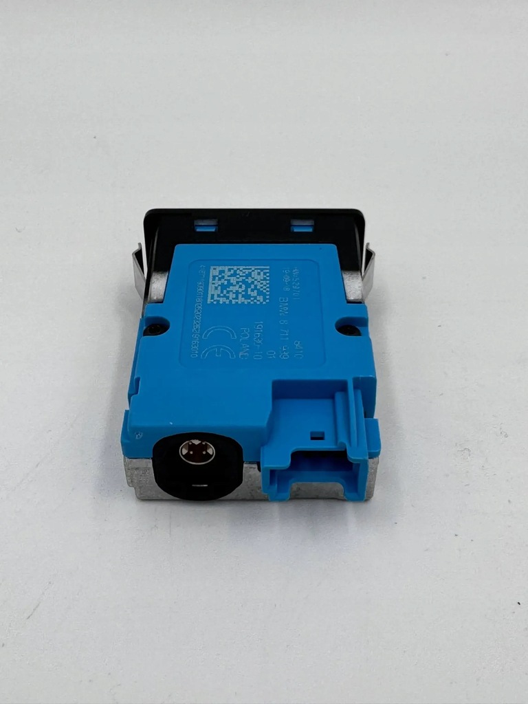 ΠΡΙΖΑ USB C ΦΟΡΤΙΣΤΗΣ BMW G01 G05 G11 G20 G30 X1 Product image