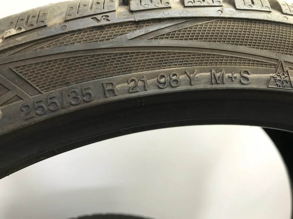 4 x VREDESTEIN WINTER TIRES 255/35R21 98Y 2022 (2922) 7mm ΜΕΤΑ ΕΝΑ ΧΕΙΜΩΝΑ Product image