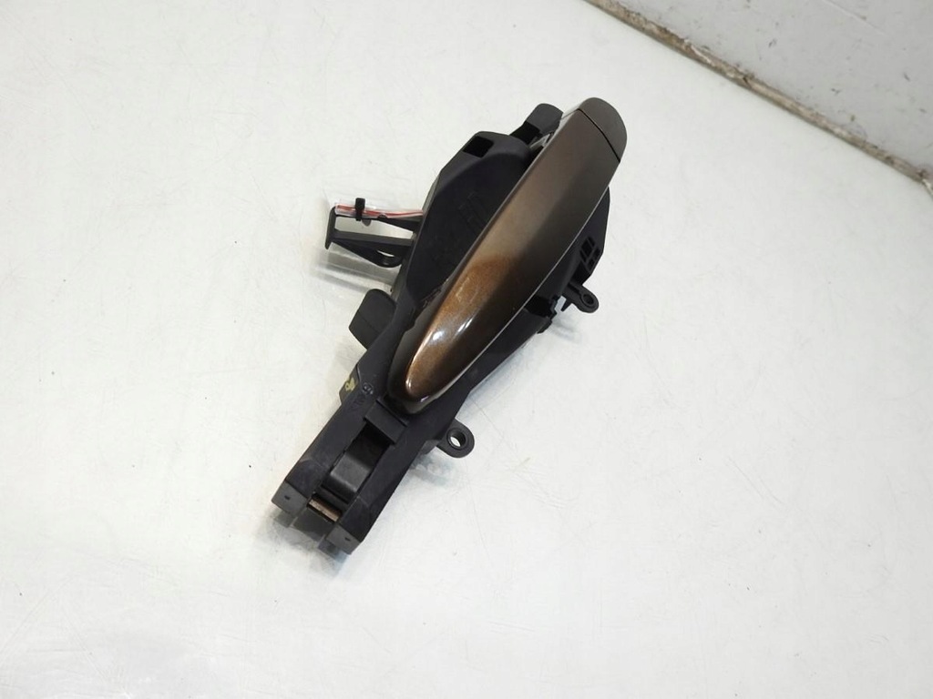 ΛΑΒΗ ΠΟΡΤΑΣ ΠΙΣΩ ΑΡΙΣΤΕΡΑ B09 BMW X1 E84 Product image