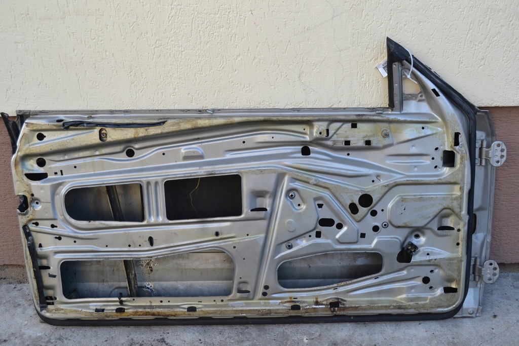 Mercedes W124 C124 Coupe Αριστερή πόρτα Product image